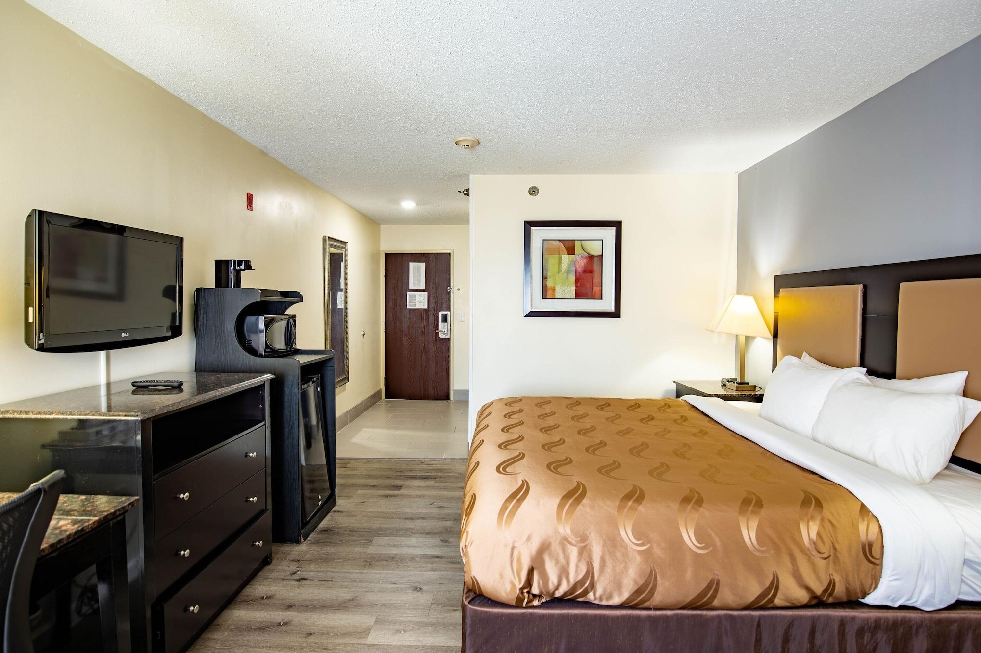 Quality Inn & Suites Woodstock Near Lake Geneva Zewnętrze zdjęcie