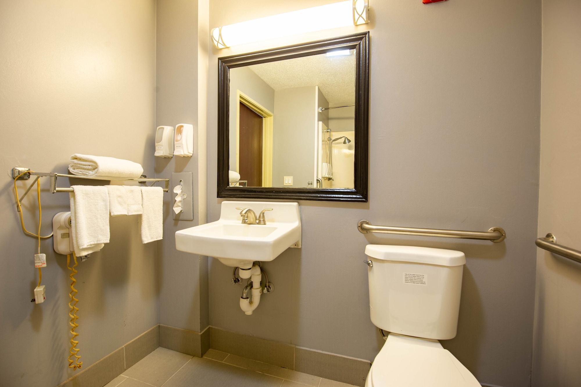 Quality Inn & Suites Woodstock Near Lake Geneva Zewnętrze zdjęcie