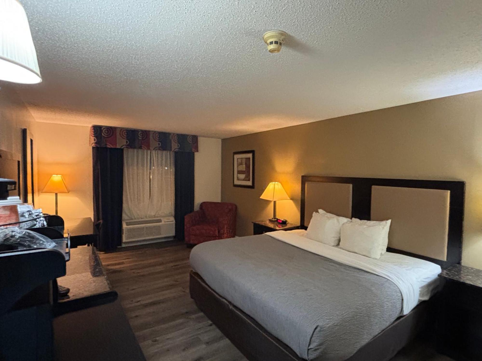 Quality Inn & Suites Woodstock Near Lake Geneva Zewnętrze zdjęcie