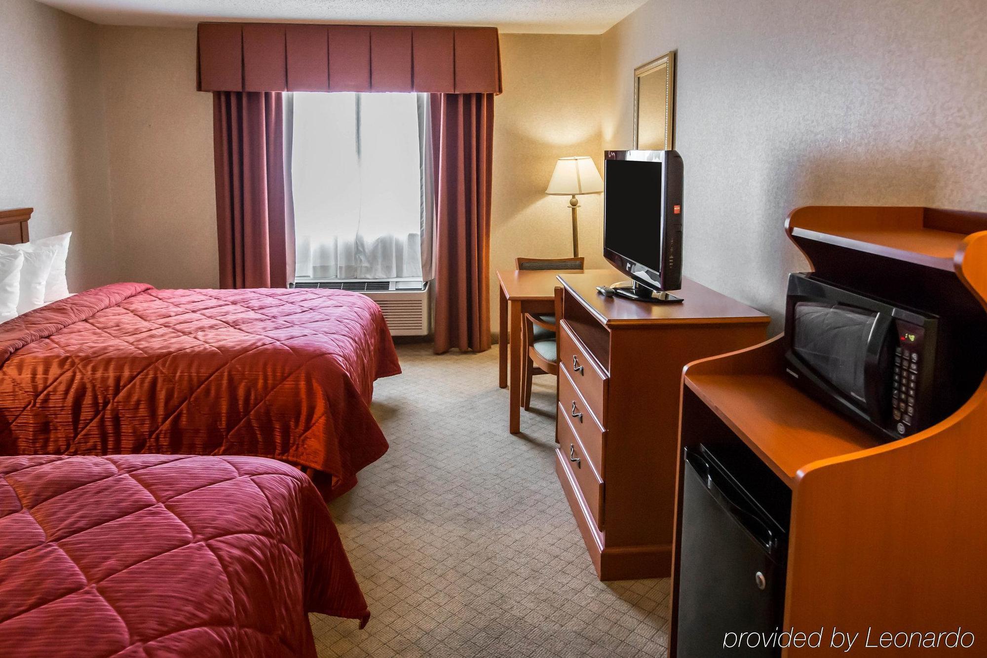 Quality Inn & Suites Woodstock Near Lake Geneva Zewnętrze zdjęcie