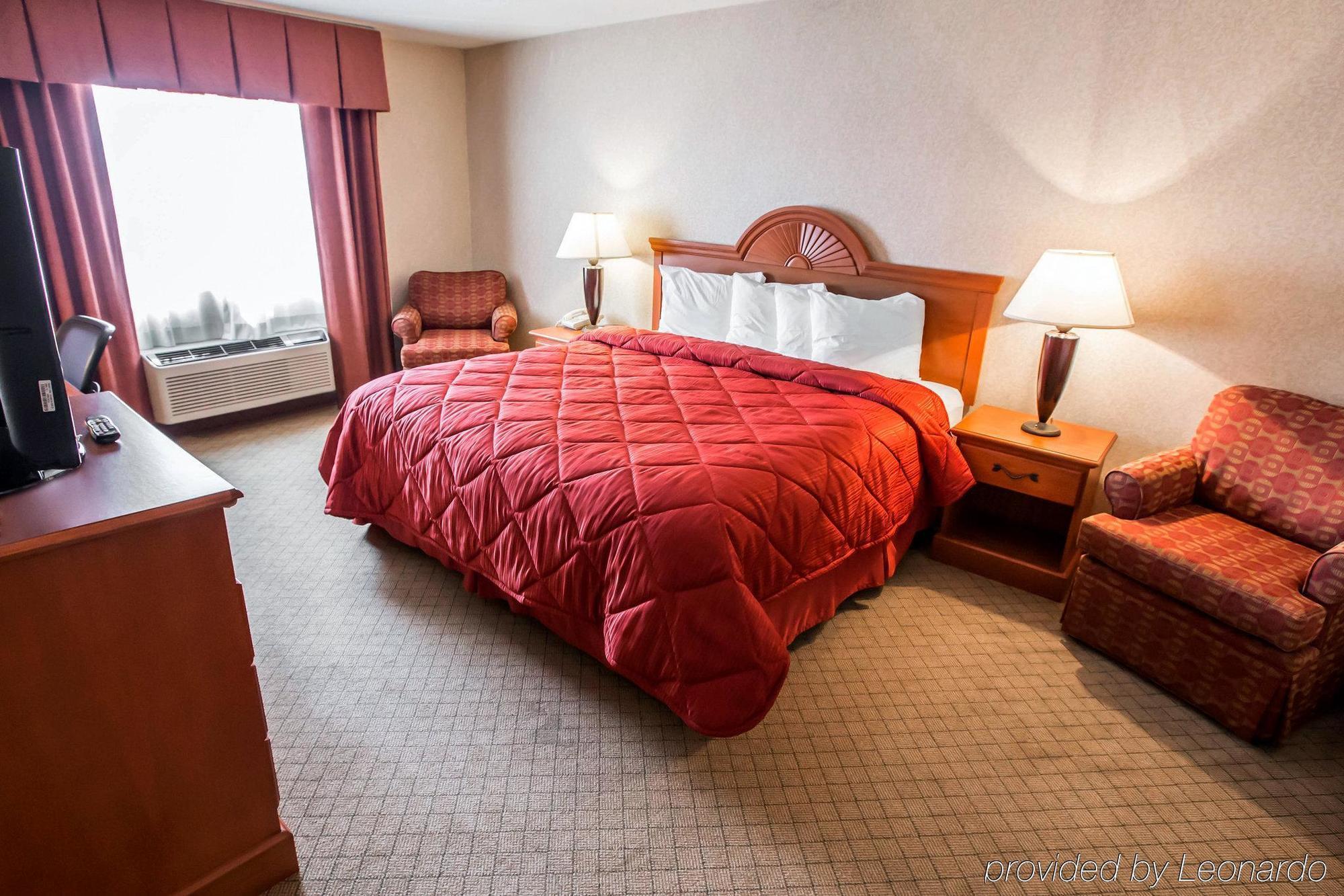 Quality Inn & Suites Woodstock Near Lake Geneva Zewnętrze zdjęcie