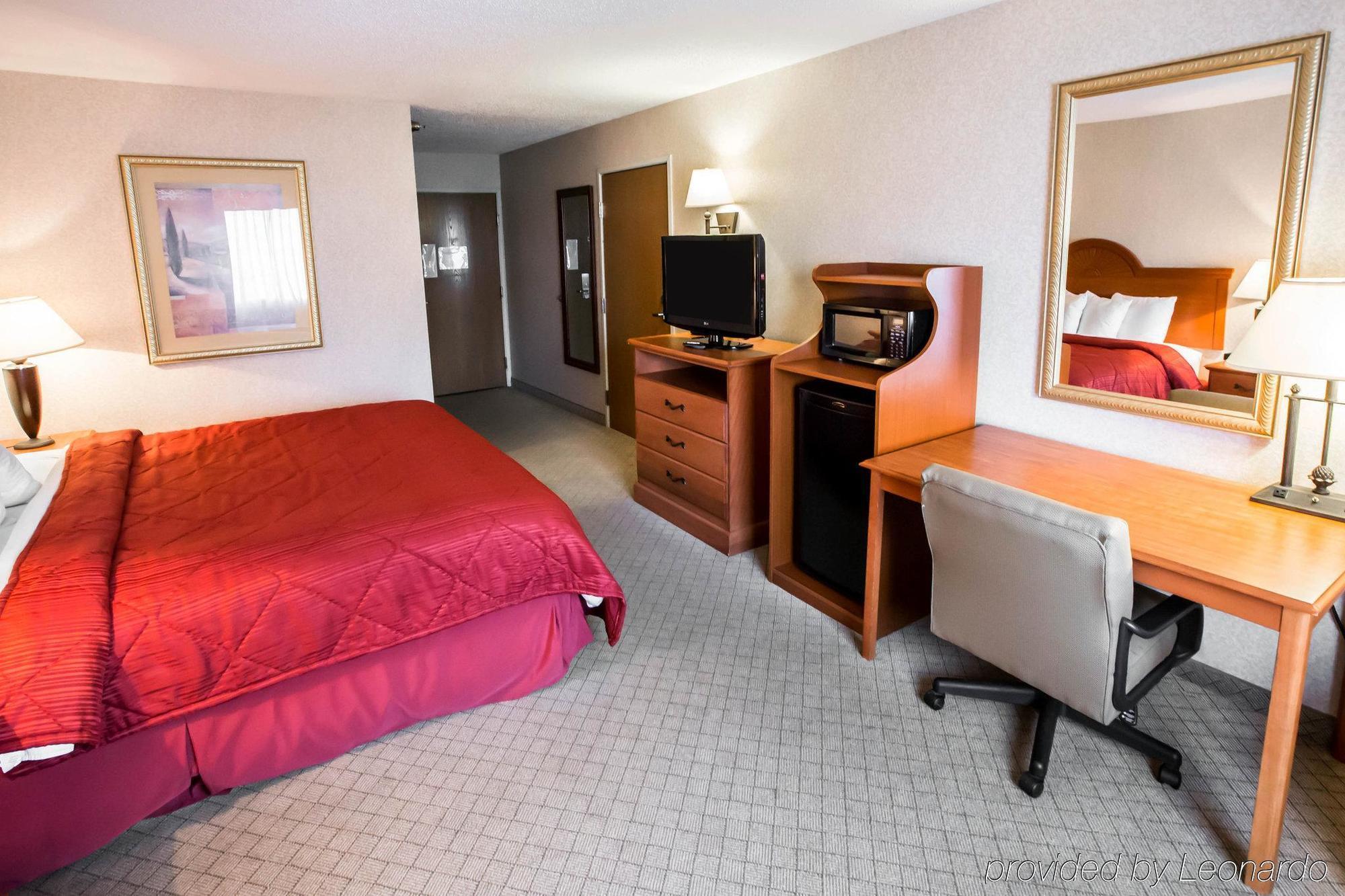Quality Inn & Suites Woodstock Near Lake Geneva Zewnętrze zdjęcie